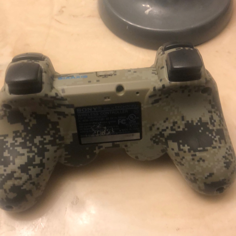 PS3 DualShock controller(wireless) - Picture 3 of 4